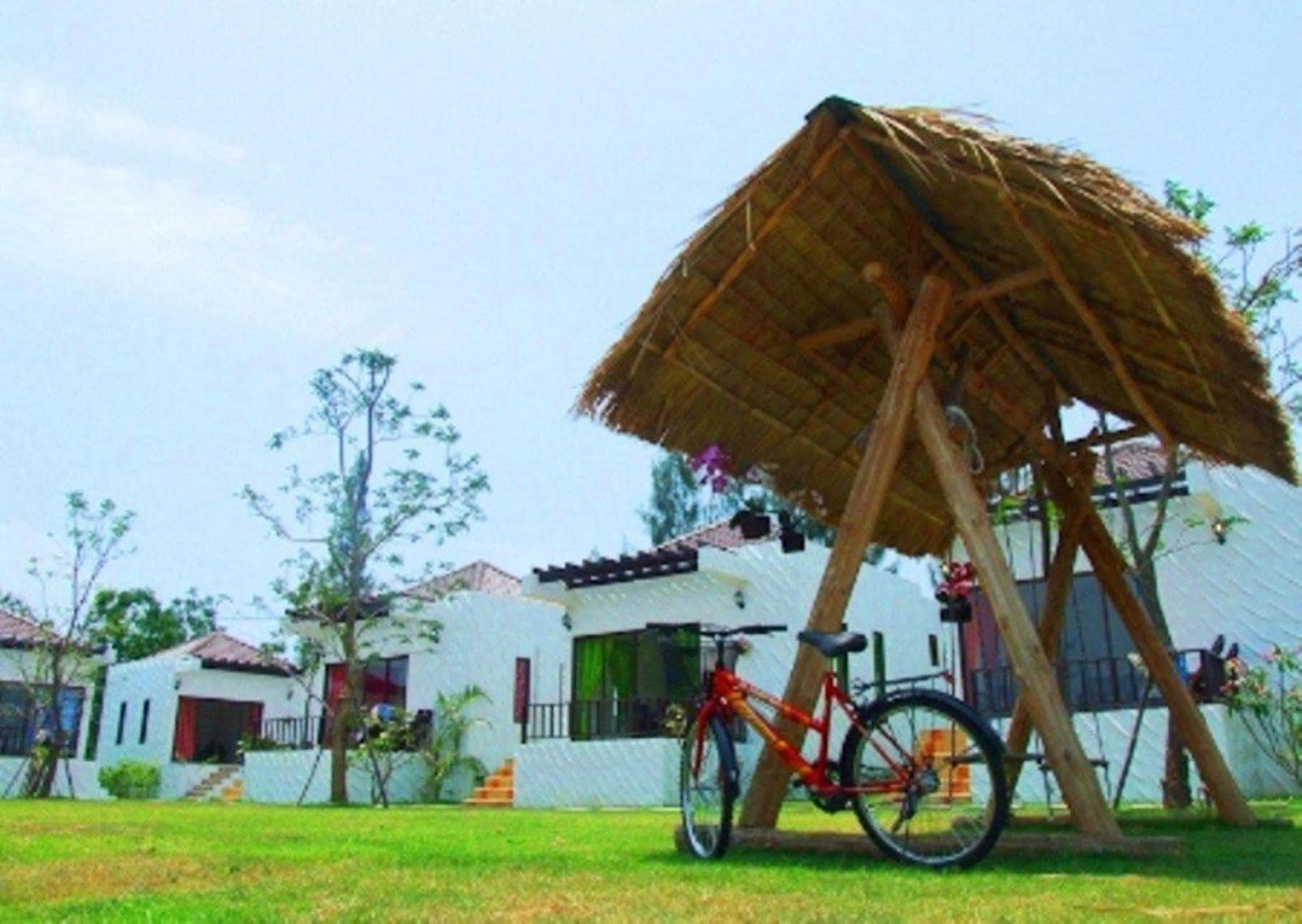 Pranburi Cabana Resort Exterior photo